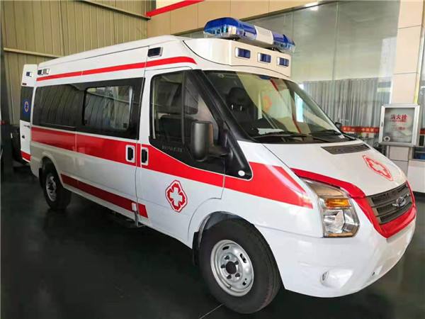 新星市福特V362救护车